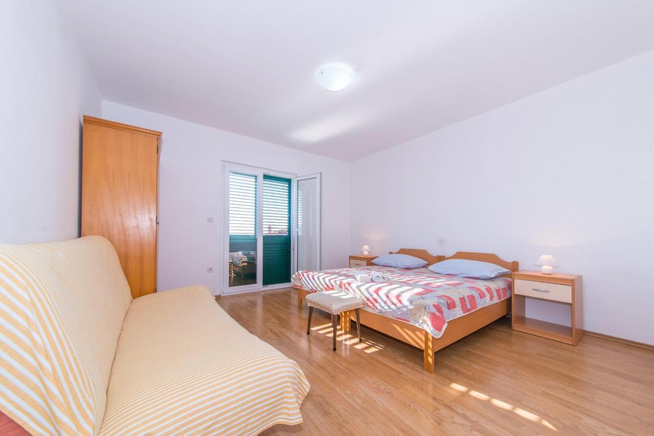 Apartment Villa Besker Makarska Eksteriør billede
